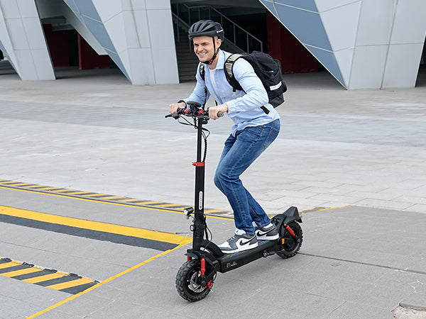 E-Scooter Gewicht Ratgeber: Welcher Scooter passt zu Ihren Bedürfnissen?