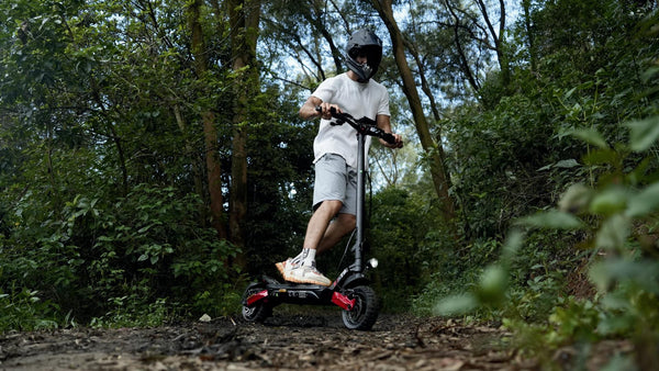 E-Scooter Geländetauglich Test: Top-Auswahl für All-Terrain Leistung
