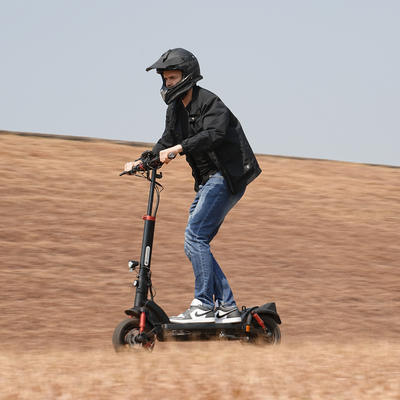 isinwheel GT2 1200W Offroad E-Scooter mit 11-Zoll Geländereifen