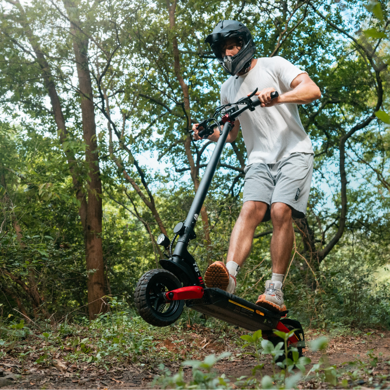 isinwheel T8 Offroad-E-Scooter Mit Straßenzulassung 1200W Motor 100KM Reichweite (ABE,eKFV)