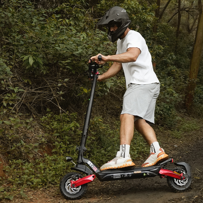 isinwheel T8 Offroad-E-Scooter Mit Straßenzulassung 1200W Motor 100KM Reichweite (ABE,eKFV)