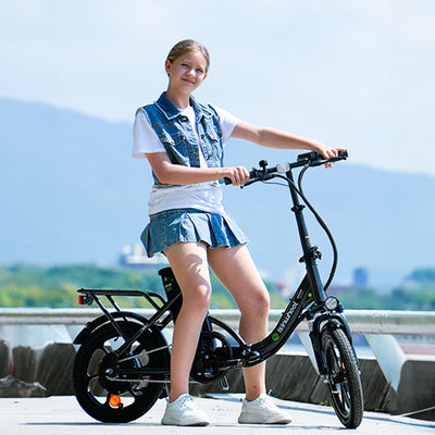 U4 Klappbares E-Bike mit tiefem Einstieg 88 km Reichweite